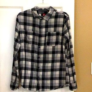 Men’s flannel Quicksilver shirt